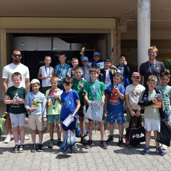 andrassyzola@gmail.com