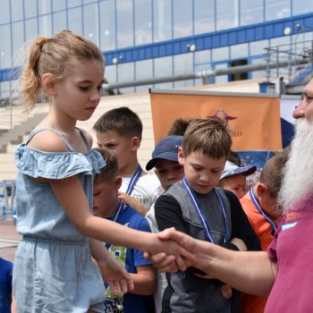 andrassyzola@gmail.com