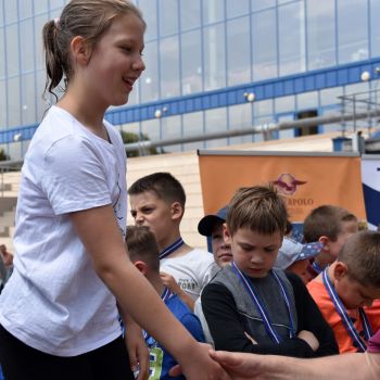 andrassyzola@gmail.com