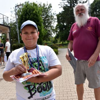 andrassyzola@gmail.com