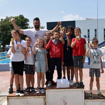 andrassyzola@gmail.com