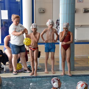 andrassyzola@gmail.com